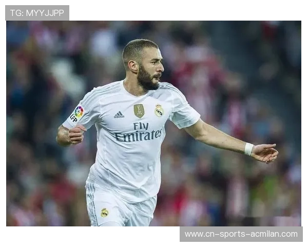 本泽马沙特新月锋线火力全开，首战成亮点