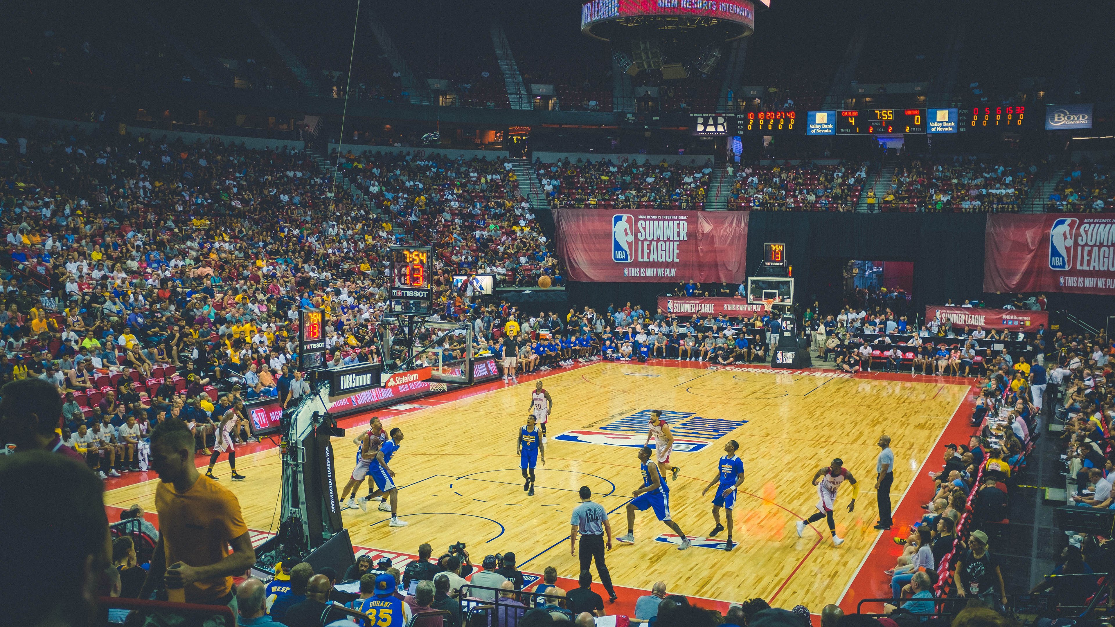 体育新闻中心上线体育赛事多渠道内容分发平台，搜一下体育新闻